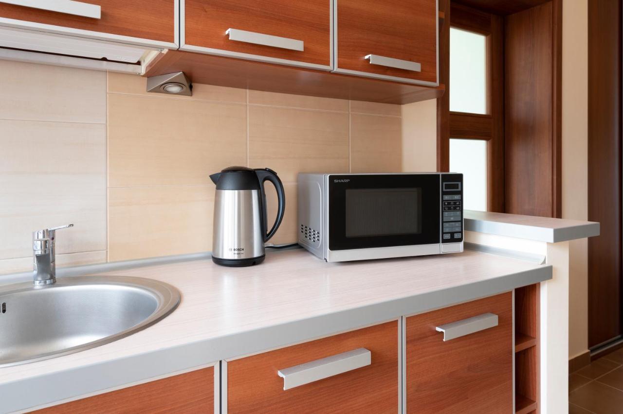 Apartament Sloneczny Wylotowa 코워브제크 외부 사진